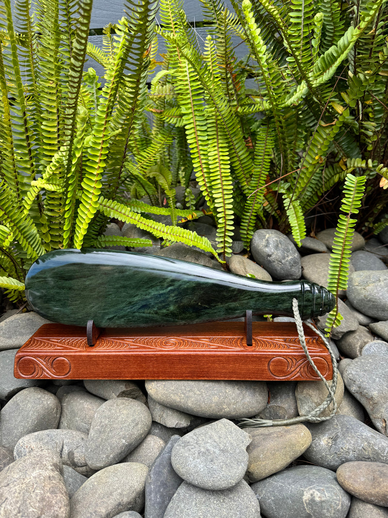 Pounamu  Mere On A Stand