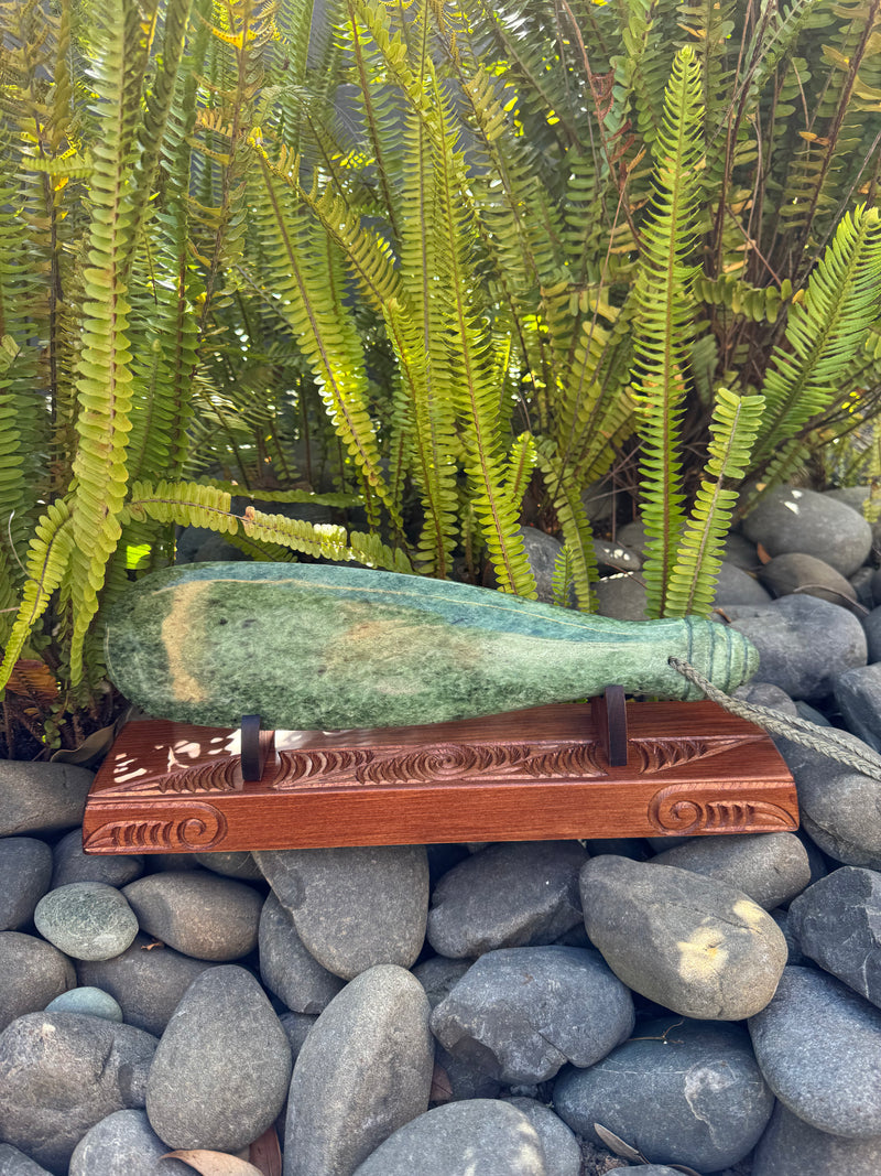 Pounamu  Mere On A Stand